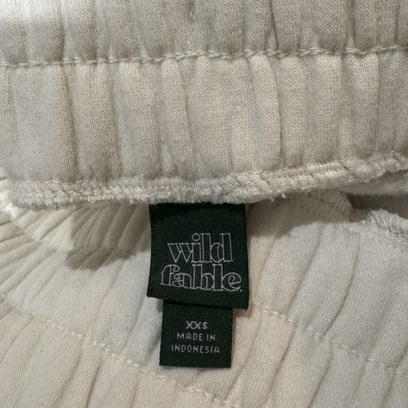 Never worn xxs wild fable comfortable sweats - Picture 2 of 2